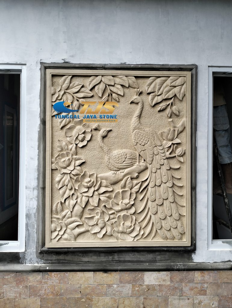 ornamen batu alam ornamen burung merak tunggaljayastone