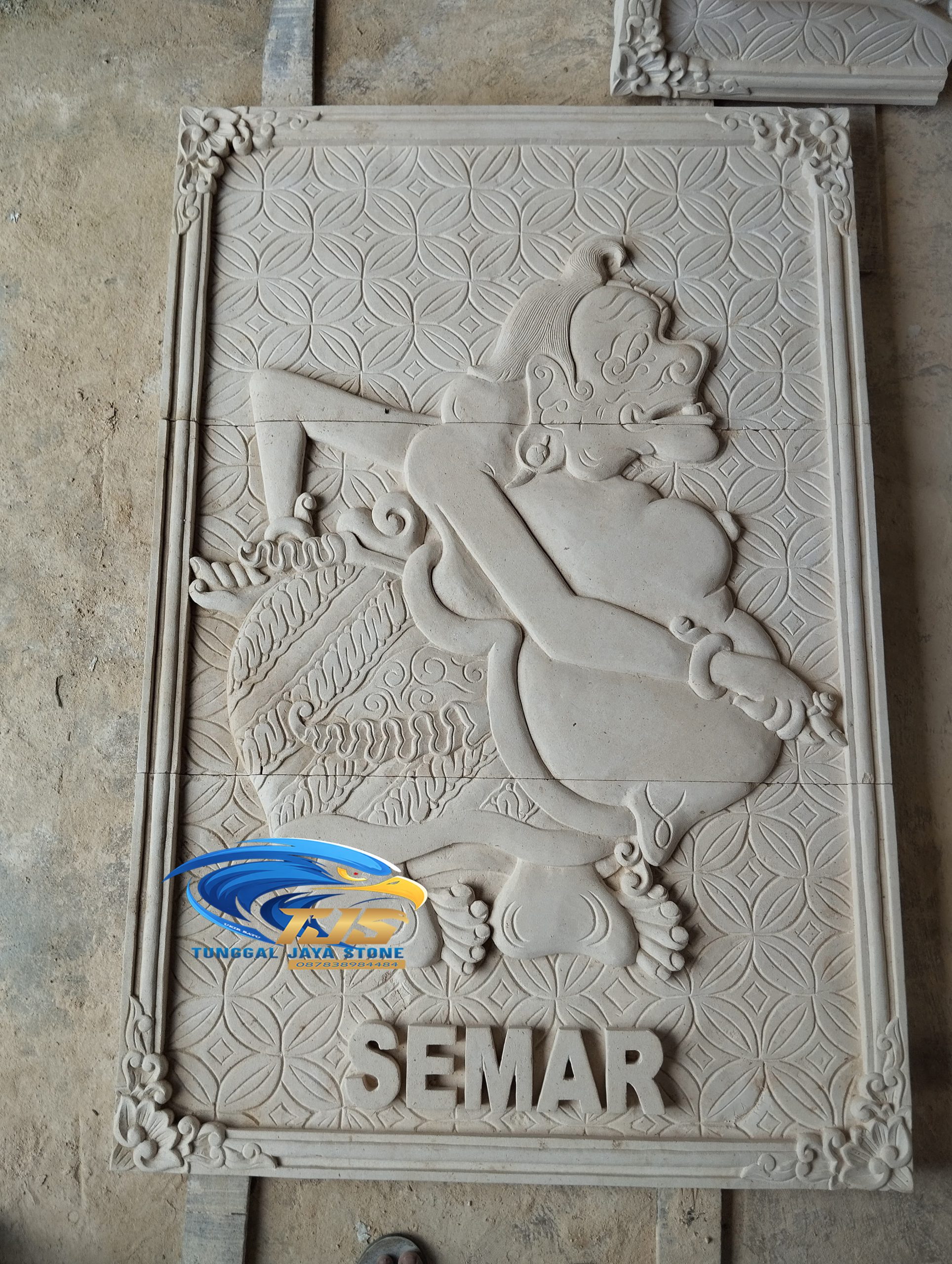 ukiran motif semar hiasan dinding karya tunggal jaya stone